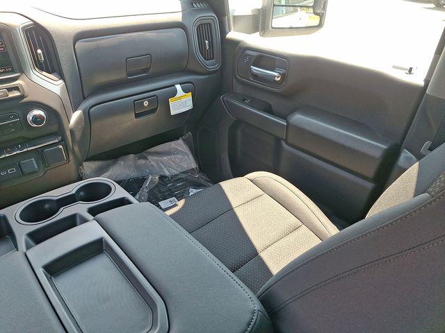 2026 GMC Sierra 3500HD Crew Cab, Long Bed, Pro Dual Rear Wheel, 4WD