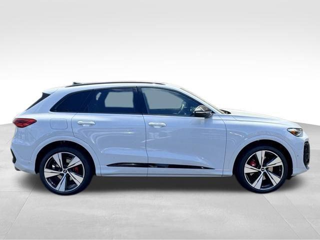 2026 Audi SQ5 Premium Plus TFSI quattro S tronic