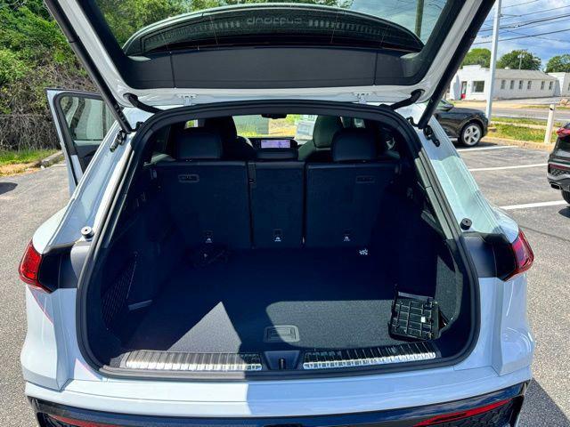 2026 Audi SQ5 Premium Plus TFSI quattro S tronic