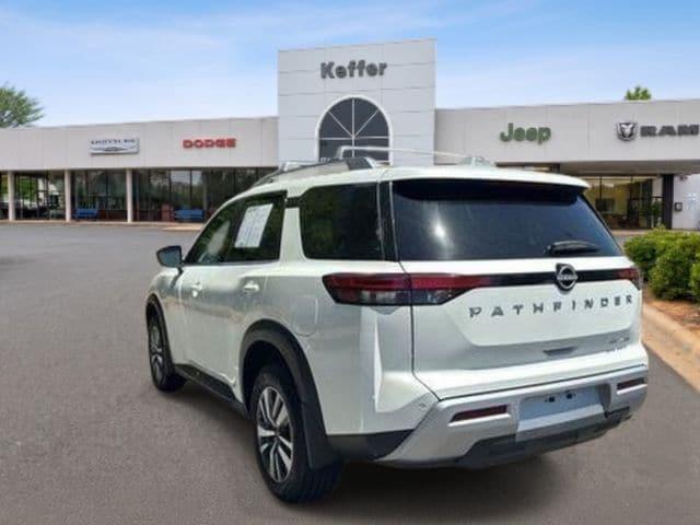 2024 Nissan Pathfinder SL 4WD