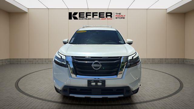 2024 Nissan Pathfinder SL 4WD