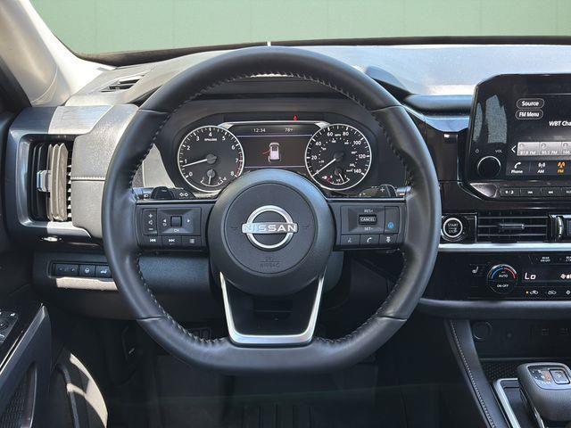 2024 Nissan Pathfinder SL 4WD