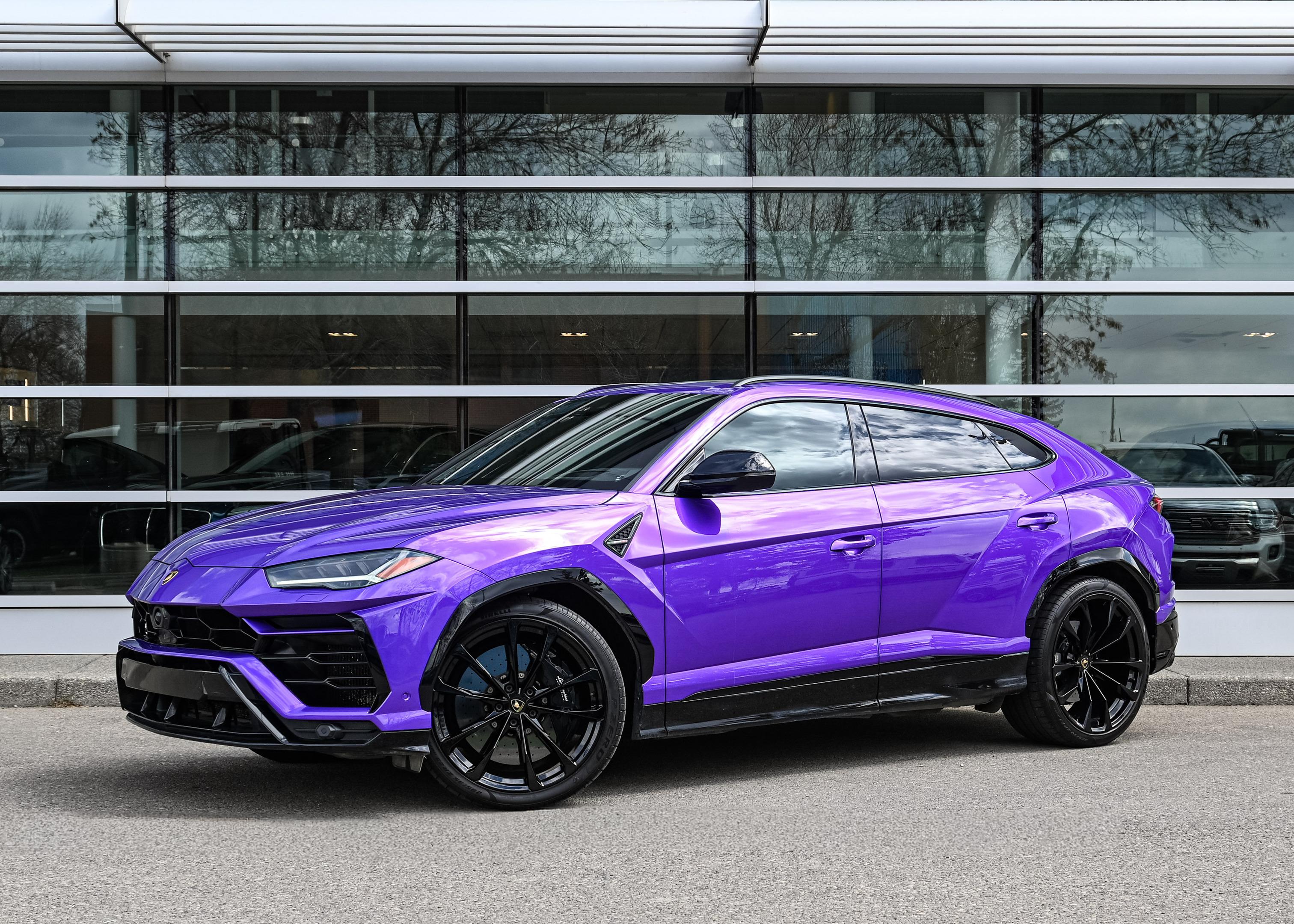 /2022 Lamborghini Urus