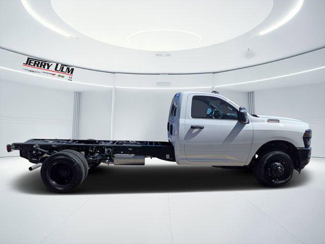 2026 RAM Ram 3500 Chassis Cab RAM 3500 TRADESMAN CHASSIS REGULAR CAB 4X4 84 CA