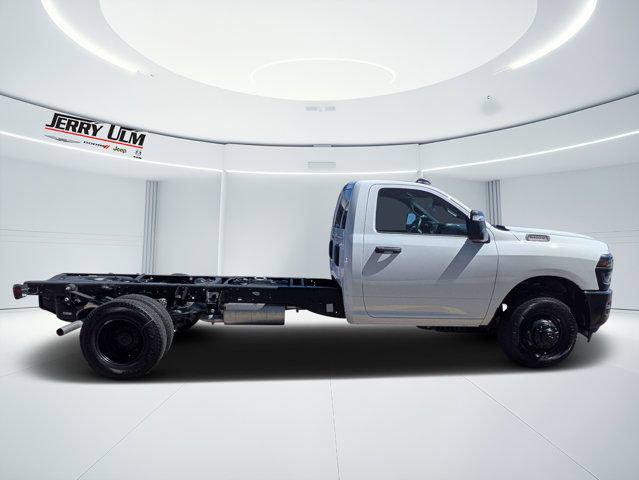 2026 RAM Ram 3500 Chassis Cab RAM 3500 TRADESMAN CHASSIS REGULAR CAB 4X4 84 CA