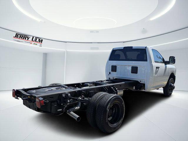 2026 RAM Ram 3500 Chassis Cab RAM 3500 TRADESMAN CHASSIS REGULAR CAB 4X4 84 CA