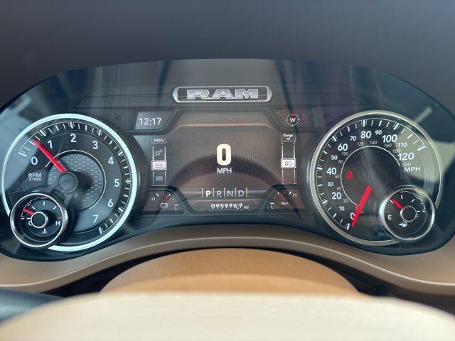 2020 Ram 1500 Laramie Crew Cab 4x4 5'7" Box