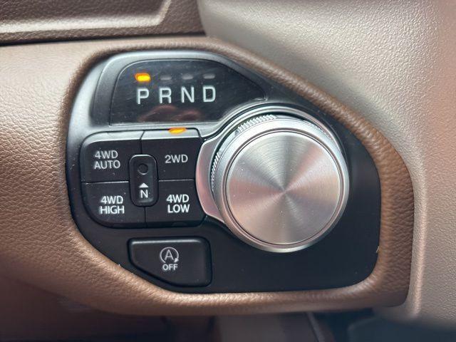 2020 Ram 1500 Laramie Crew Cab 4x4 5'7" Box