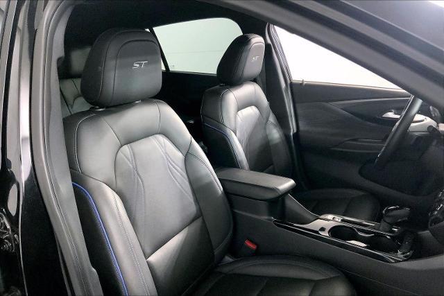 2025 Buick NV Sport Touring FWD