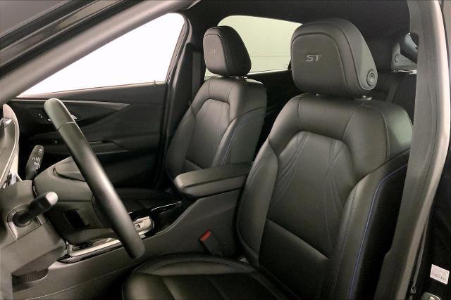 2025 Buick NV Sport Touring FWD