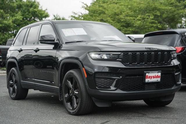 2023 Jeep Grand Cherokee Altitude 4x4 2023 Jeep Grand Cherokee Altitude 4x4