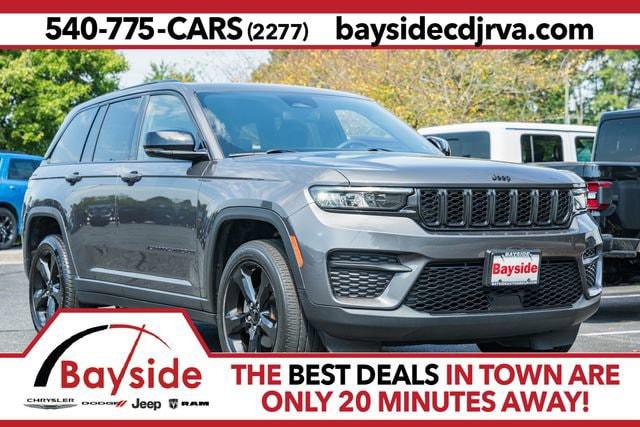 2023 Jeep Grand Cherokee Altitude 4x4 2023 Jeep Grand Cherokee Altitude 4x4
