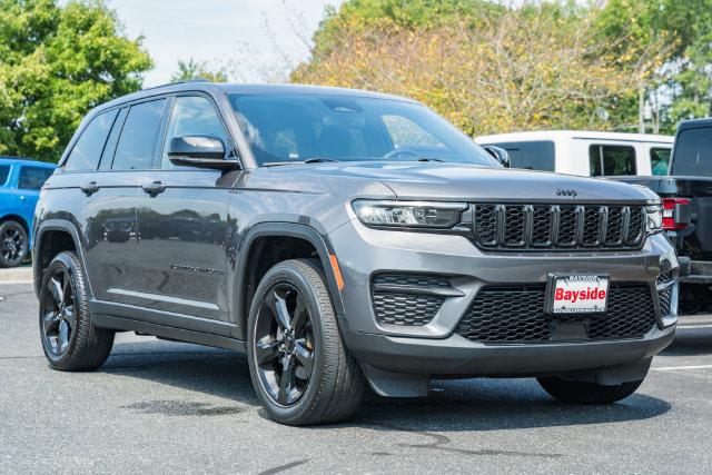 2023 Jeep Grand Cherokee Altitude 4x4 2023 Jeep Grand Cherokee Altitude 4x4