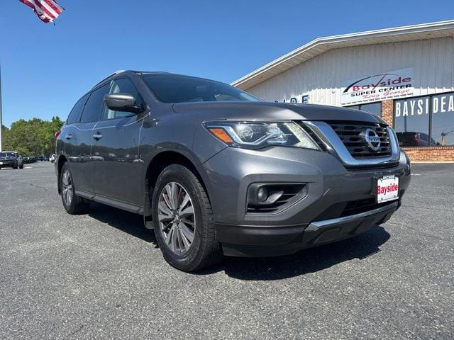 2019 Nissan Pathfinder SV