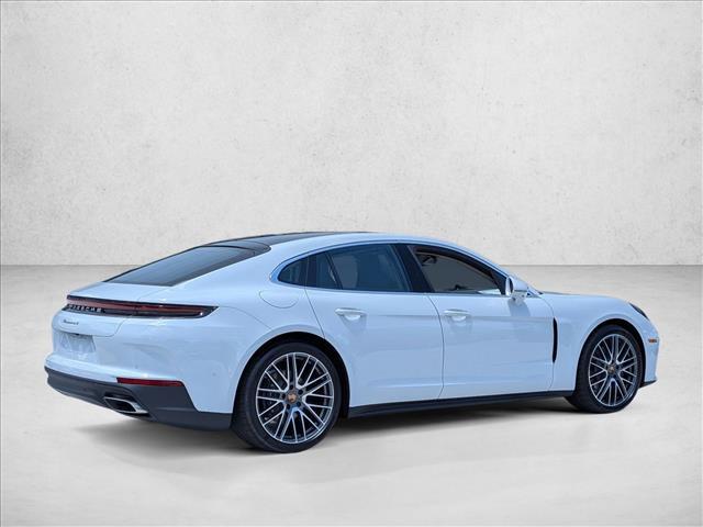 2026 Porsche Panamera 4