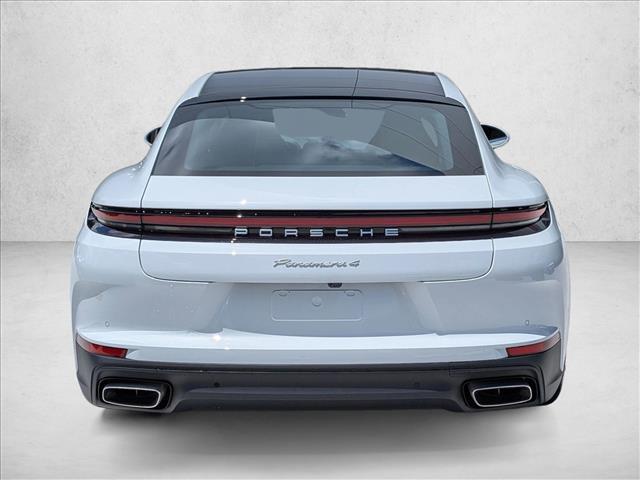 2026 Porsche Panamera 4