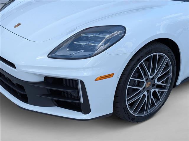 2026 Porsche Panamera 4