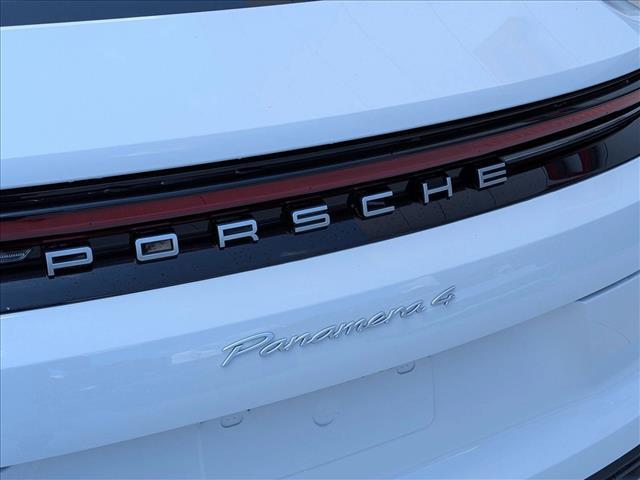 2026 Porsche Panamera 4