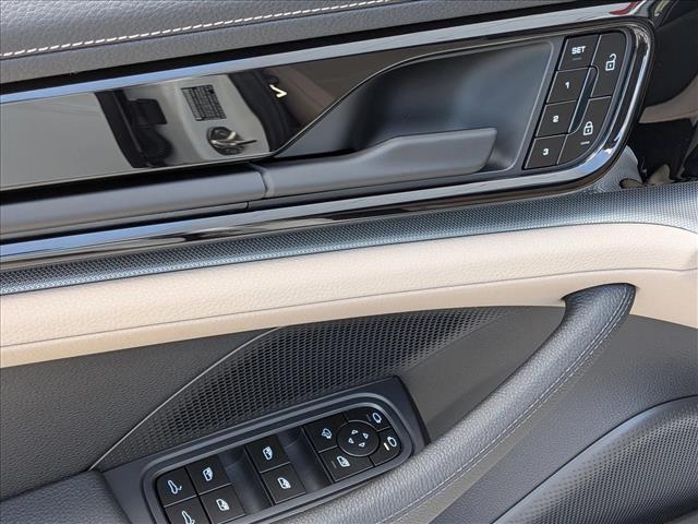2026 Porsche Panamera 4