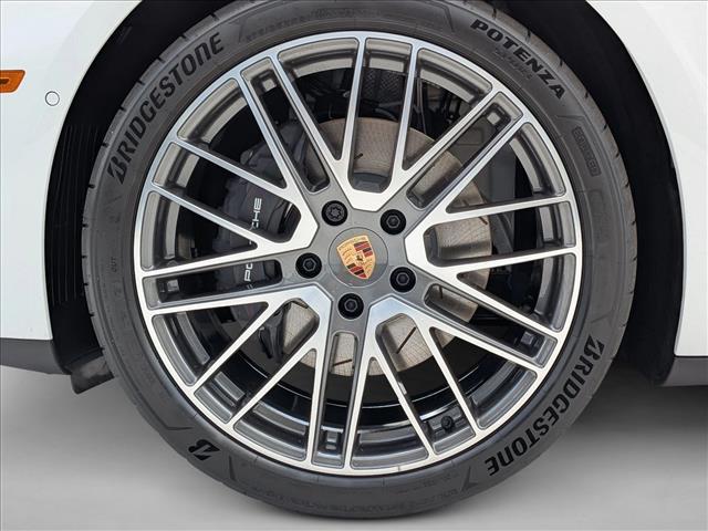 2026 Porsche Panamera 4