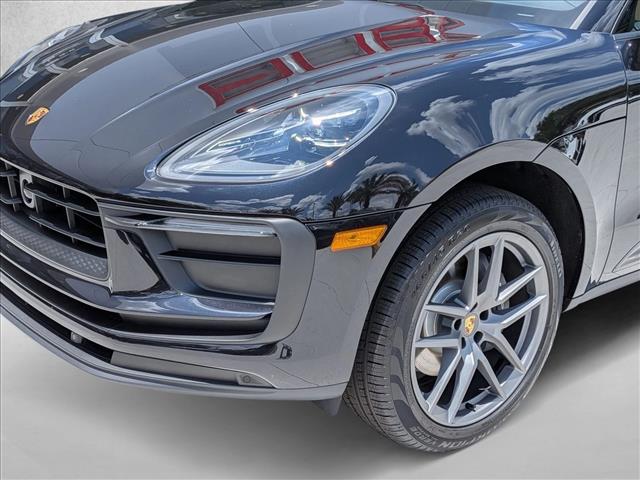 2026 Porsche Macan AWD