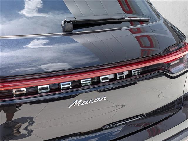 2026 Porsche Macan AWD