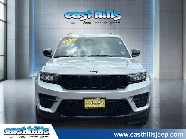 2025 Jeep Grand Cherokee Altitude X 4x4