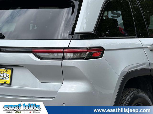 2025 Jeep Grand Cherokee Altitude X 4x4