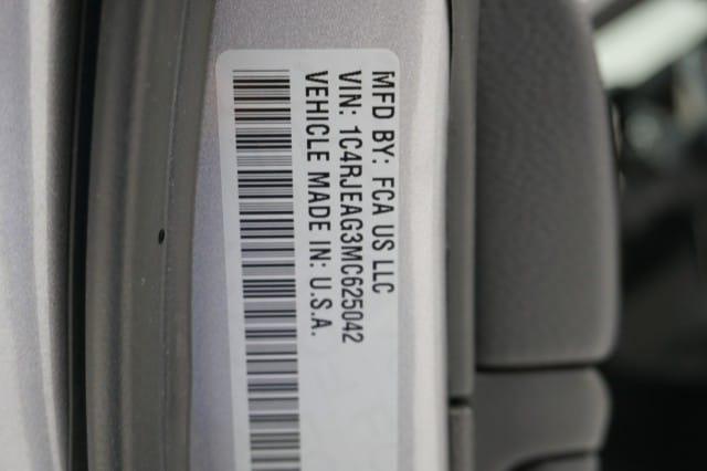 2021 Jeep Grand Cherokee Laredo E 4x2