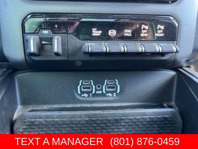 2024 Ram 3500 Big Horn Crew Cab 4x4 8' Box