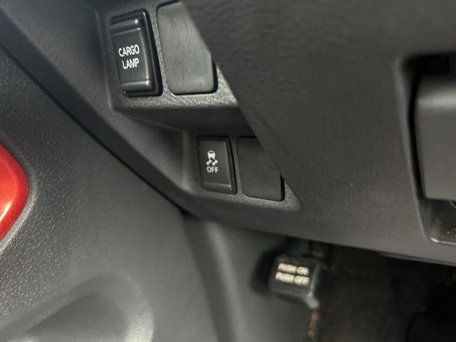 2024 Nissan Frontier Crew Cab PRO-X 4x2