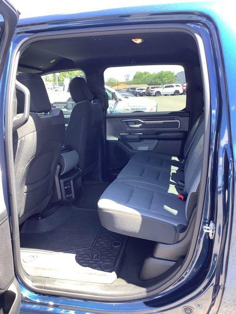 2022 Ram 1500 Big Horn Crew Cab 4x4 5'7" Box