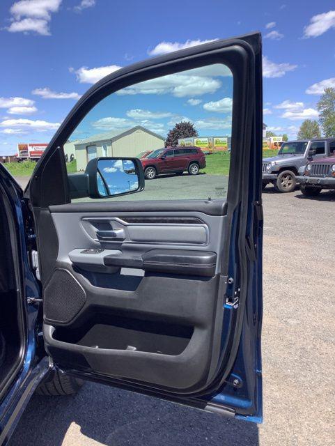 2022 Ram 1500 Big Horn Crew Cab 4x4 5'7" Box