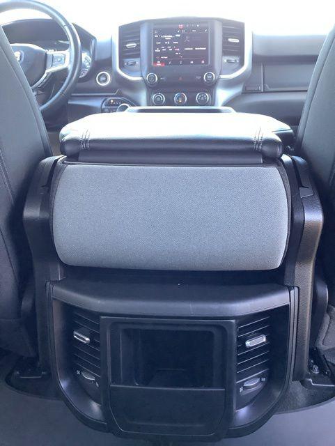 2022 Ram 1500 Big Horn Crew Cab 4x4 5'7" Box