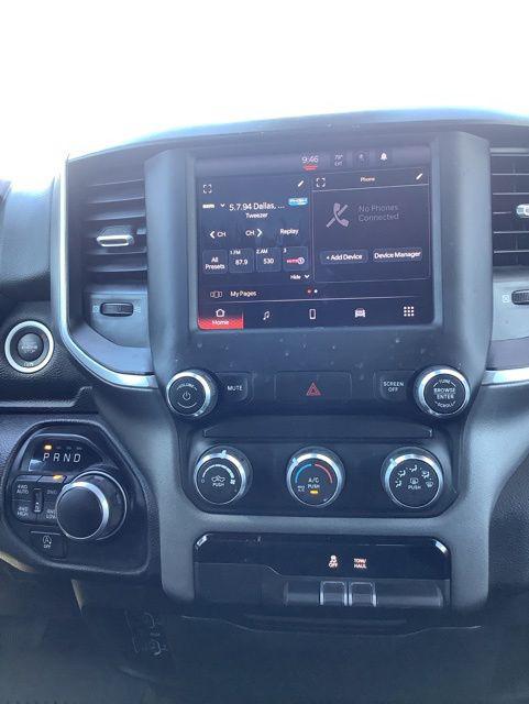 2022 Ram 1500 Big Horn Crew Cab 4x4 5'7" Box