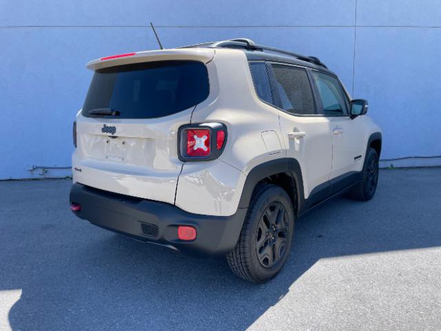 2017 Jeep Renegade Deserthawk 4x4