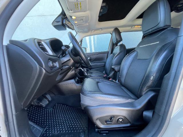 2017 Jeep Renegade Deserthawk 4x4