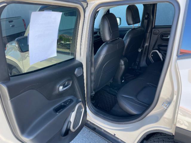 2017 Jeep Renegade Deserthawk 4x4