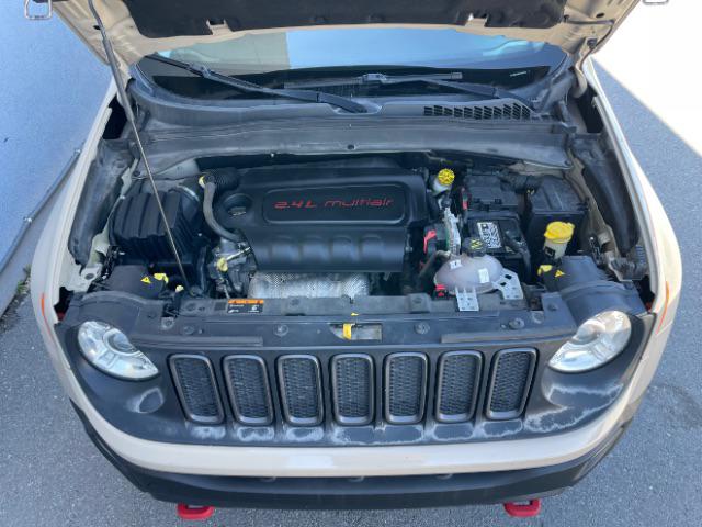 2017 Jeep Renegade Deserthawk 4x4