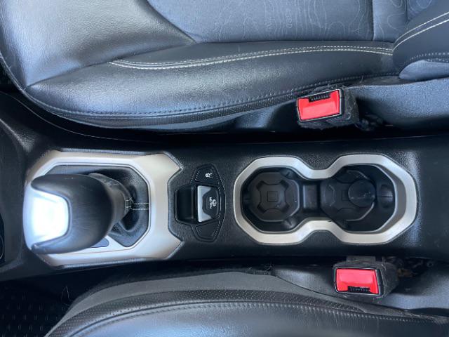 2017 Jeep Renegade Deserthawk 4x4