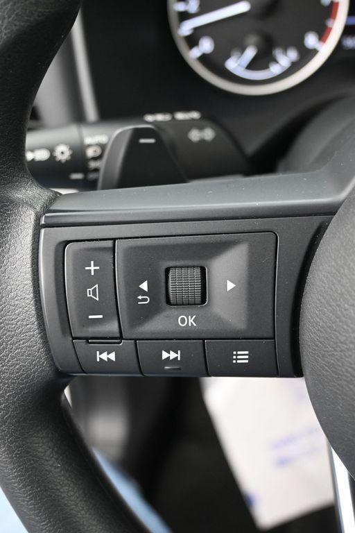 2024 Nissan Rogue SV FWD