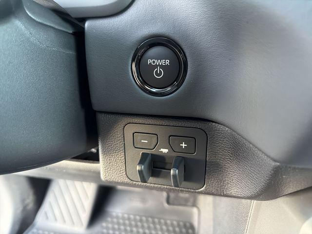 2026 Toyota Tundra Platinum Hybrid CrewMax 5.5' Bed