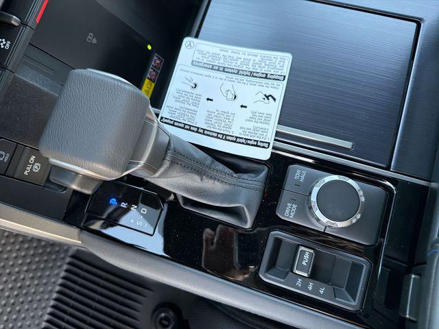 2026 Toyota Tundra Platinum Hybrid CrewMax 5.5' Bed
