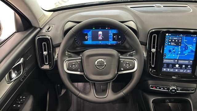 2026 Volvo XC40 Ultra, B5 AWD Gas (mild hybrid), Dark