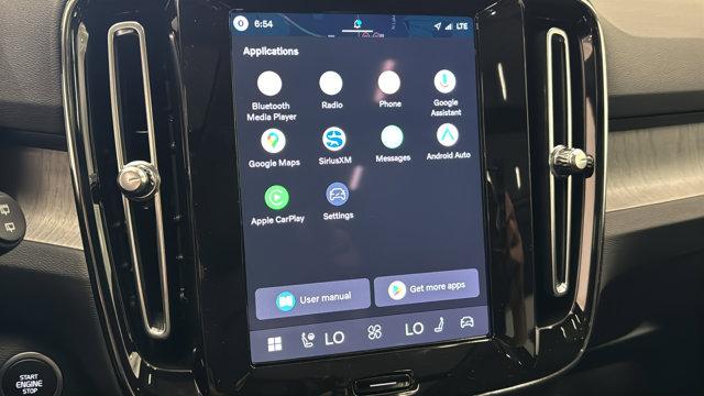 2026 Volvo XC40 Ultra, B5 AWD Gas (mild hybrid), Dark
