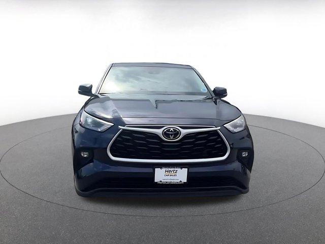 2025 Toyota Highlander LE