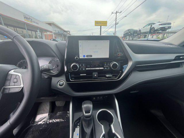 2025 Toyota Highlander LE