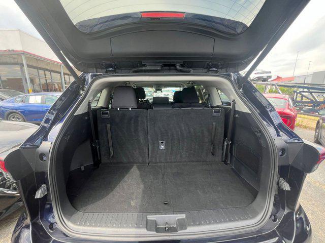 2025 Toyota Highlander LE