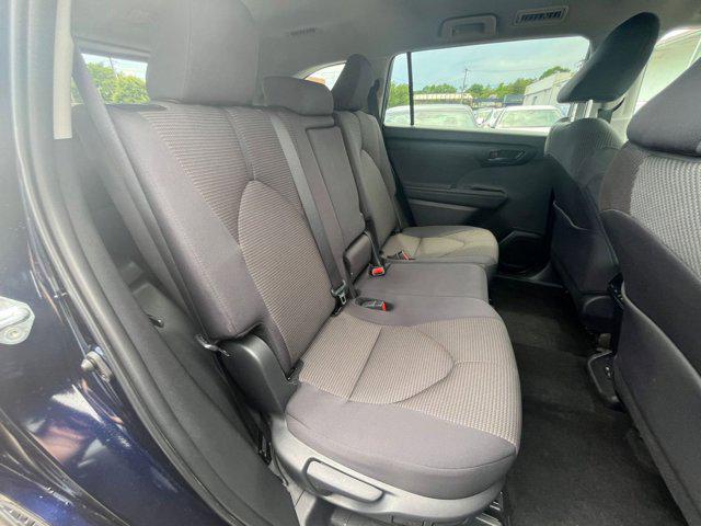 2025 Toyota Highlander LE