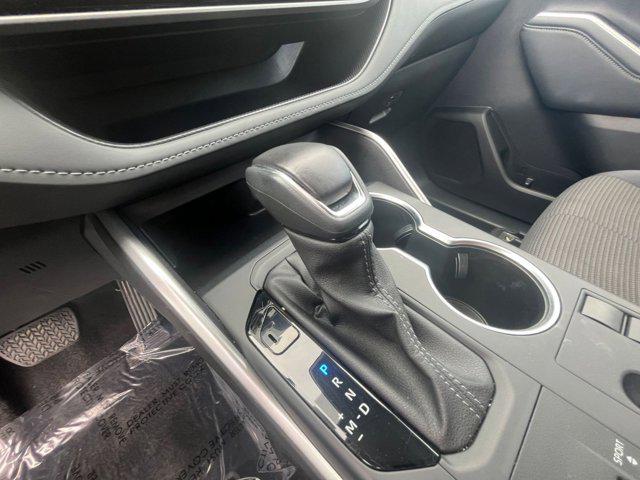 2025 Toyota Highlander LE